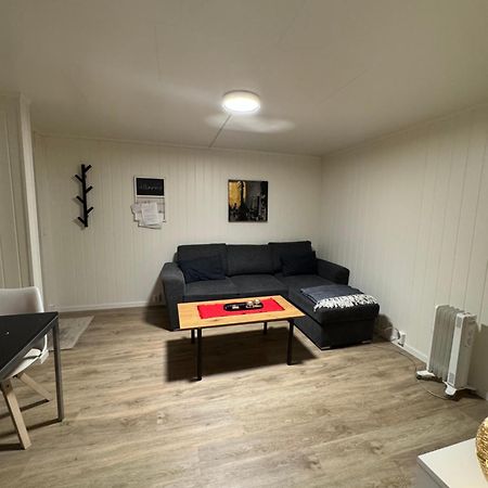 Liten Eldre Og Koselig Studiohybel สโวลแวร์ ภายนอก รูปภาพ