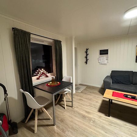 Liten Eldre Og Koselig Studiohybel สโวลแวร์ ภายนอก รูปภาพ